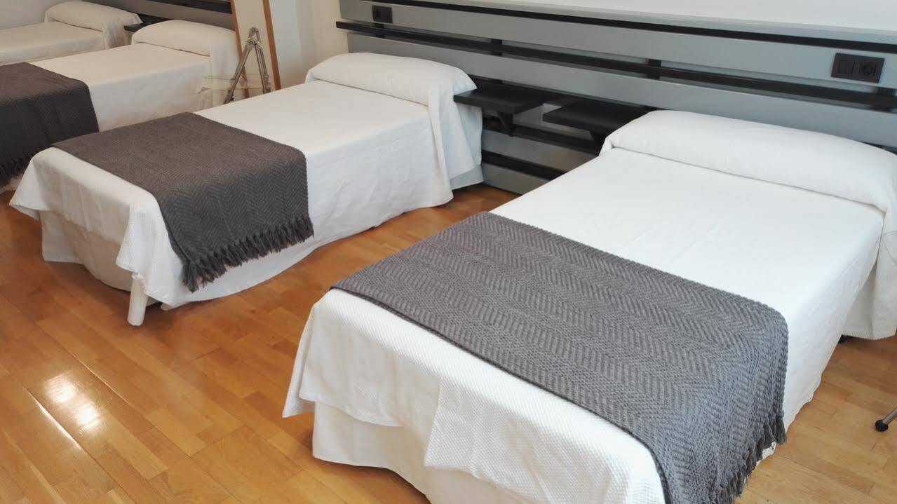 Hotel Ofi آكورونيا المظهر الخارجي الصورة